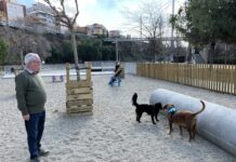 Abre el nuevo correcán del parque dels Torrents