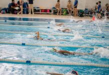 Esplugues abrirá de nuevo las duchas de los centros deportivos, después de que la Generalitat haya descartado nuevas restricciones